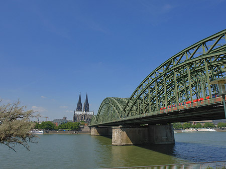 Fotos Hohenzollernbrücke am Kölner Dom | Köln